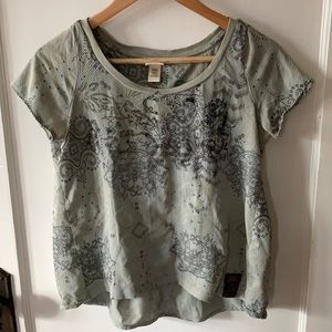 High-low swingy tee shirt